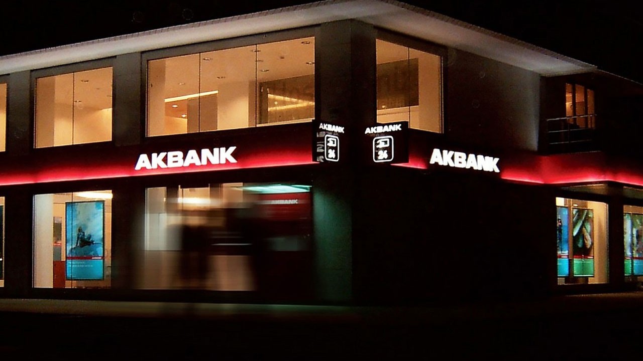 Akbank pay başı net 1,56 lira temettü dağıtma kararı aldı