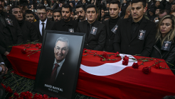 Deniz Baykal son seyahatine uğurlanıyor