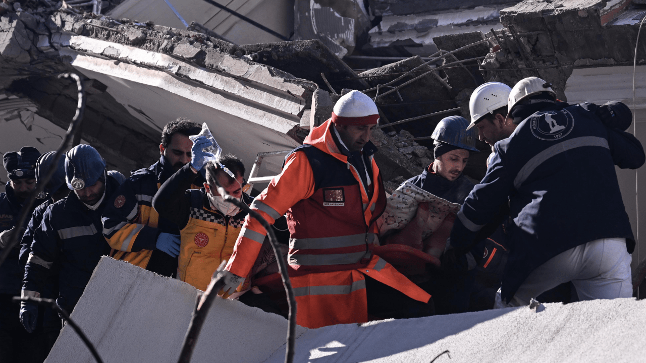 Depremzede çocuklar için ‘koruyucu aile’ müracaatları e-Devlet’ten alınıyor