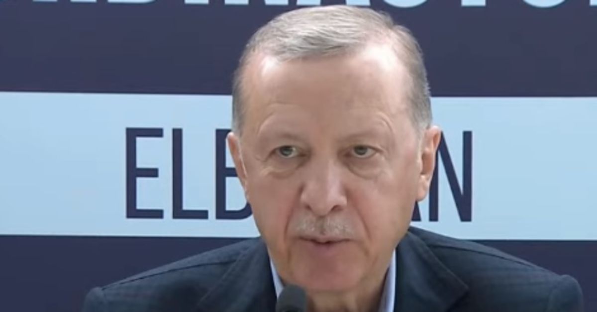 Erdoğan: 15 bin lira taşınma yardımını bugün ödeyeceğiz