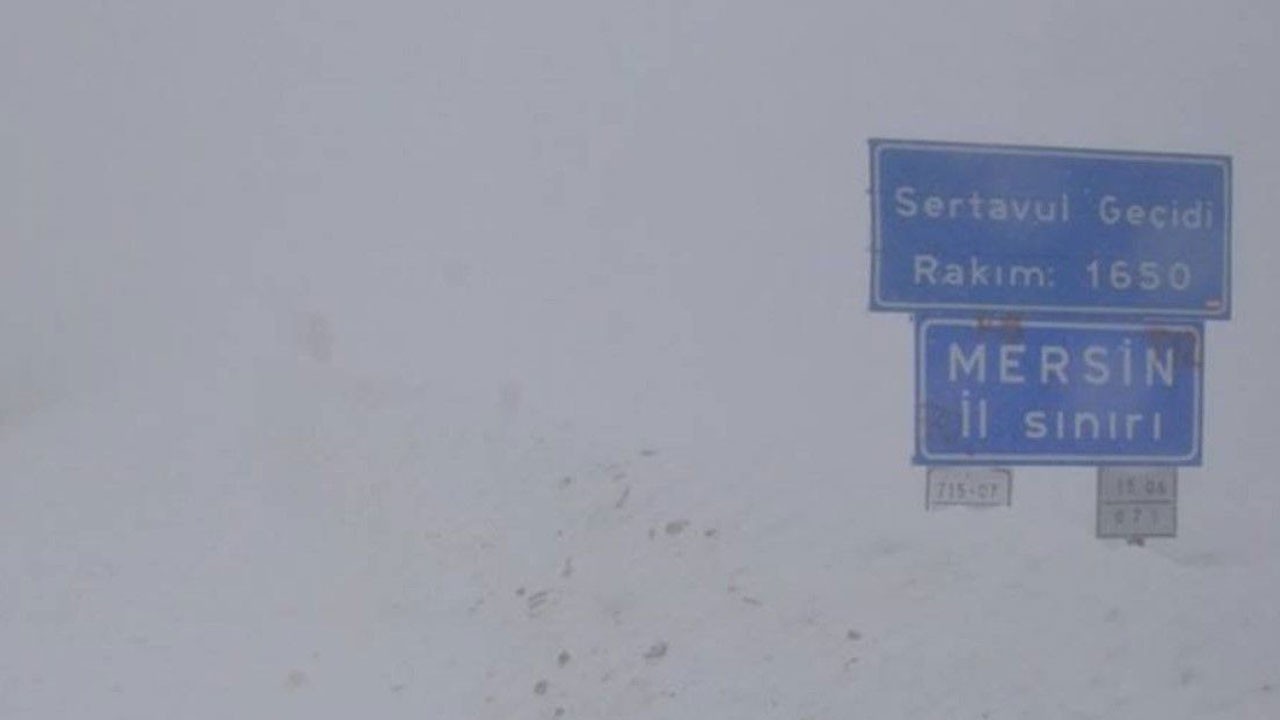 Karaman’da Sertavul Geçidi ağır vasıtaların geçişine kapatıldı