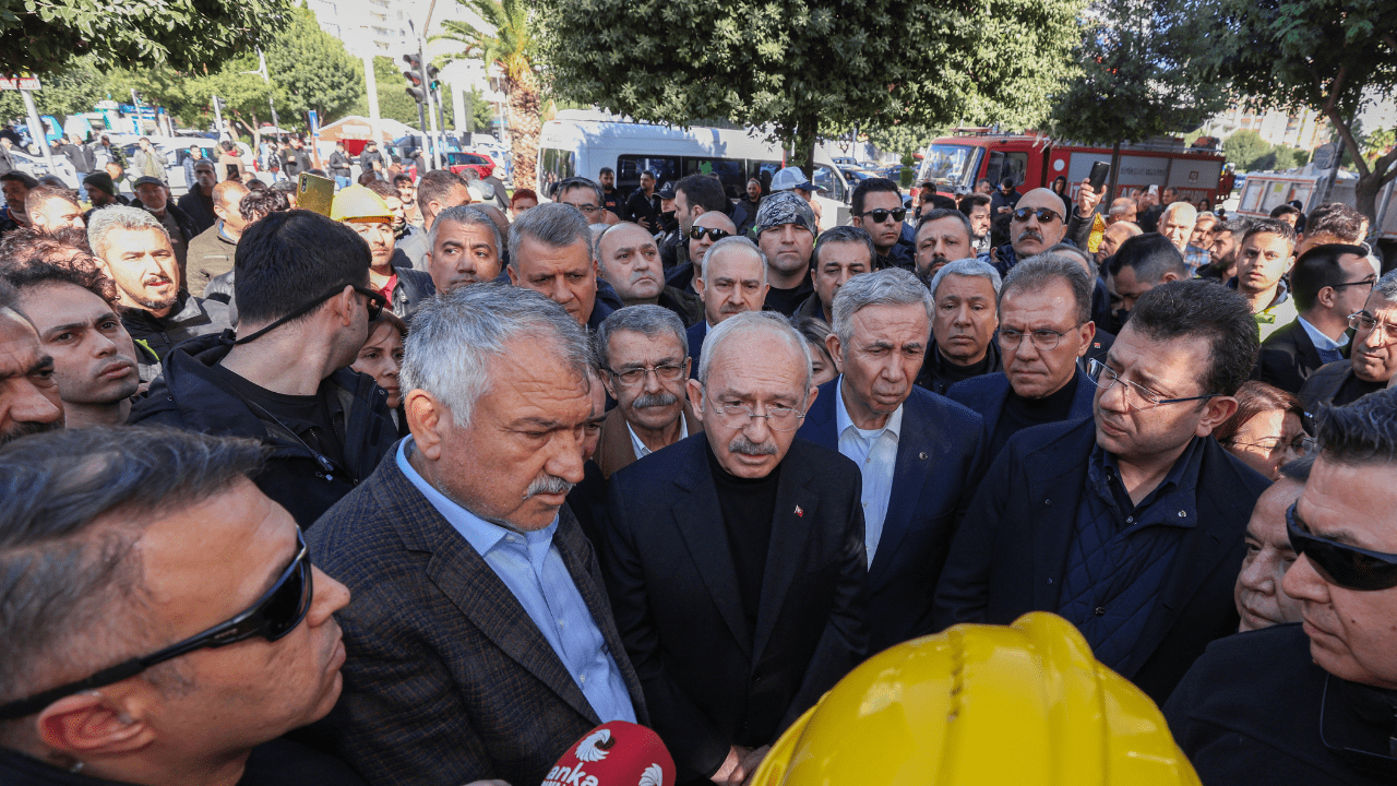 Kılıçdaroğlu ve Belediye Liderleri zelzele bölgesinde