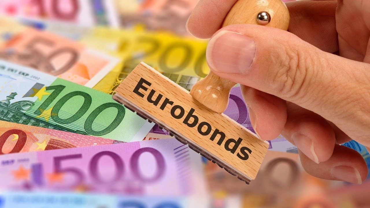 Hazine, eurobond ihracında 2,25 milyar dolar borçlandı