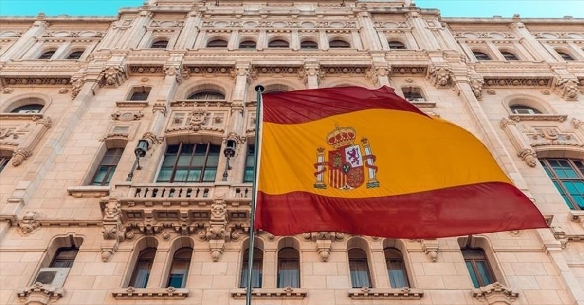İspanya’da yöneticilerin en az yüzde 40’ı bayan olacak