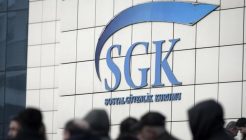 SGK çalışanlarının fazla mesai mühleti uzatıldı