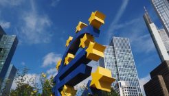 Euro Bölgesi’nde bileşik PMI 10 ayın doruğunda