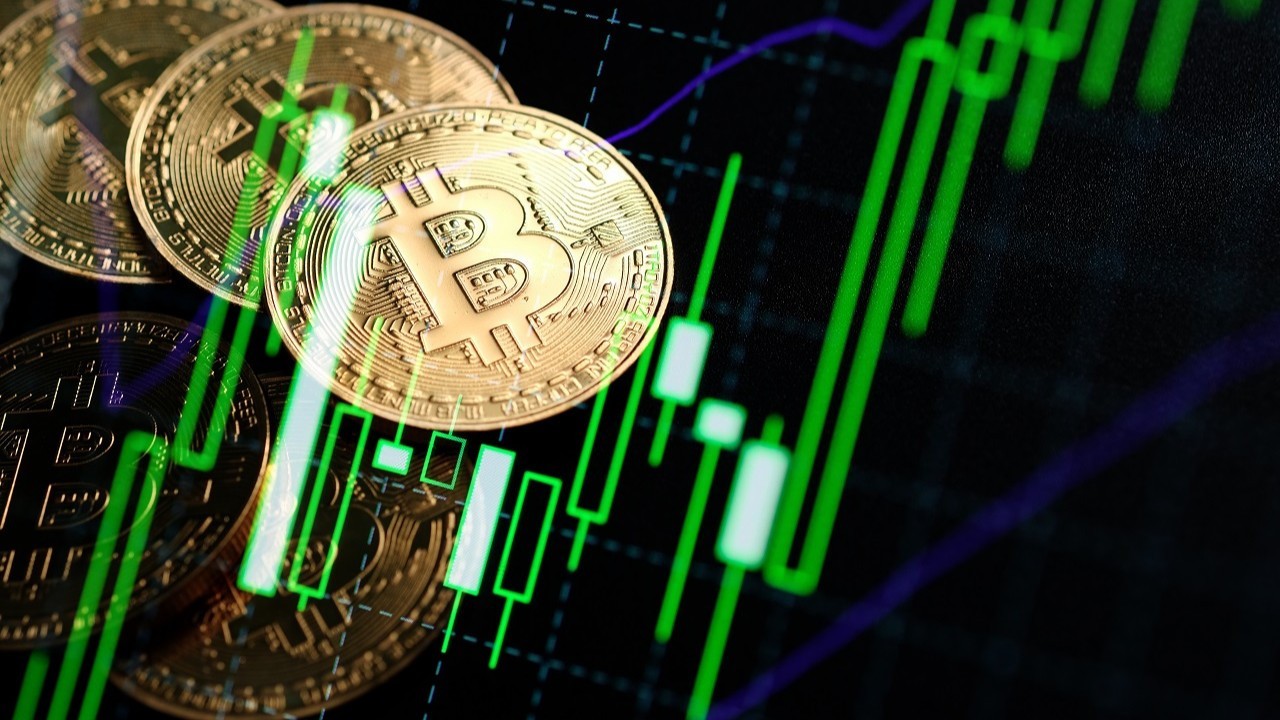 Bitcoin 30.000 dolar düzeyinde tutunmaya çalışıyor