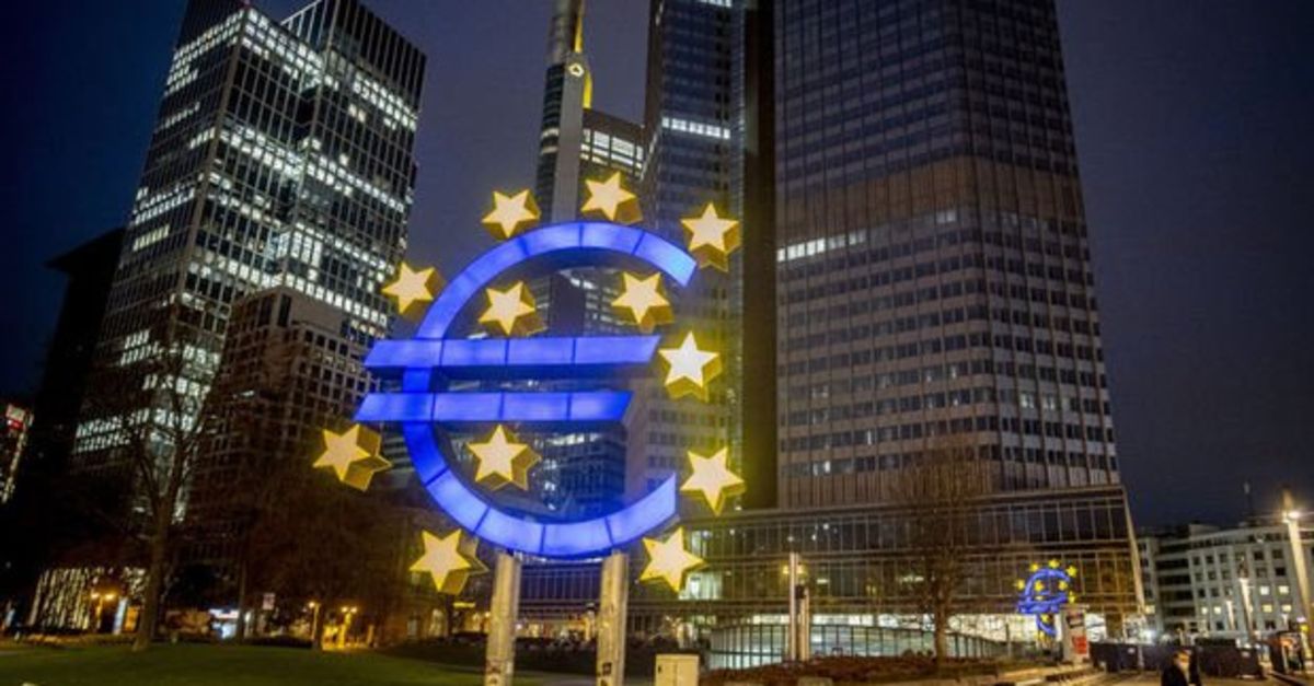 Euro Bölgesi’nde şirket kredilerindeki büyüme ivme kaybetti