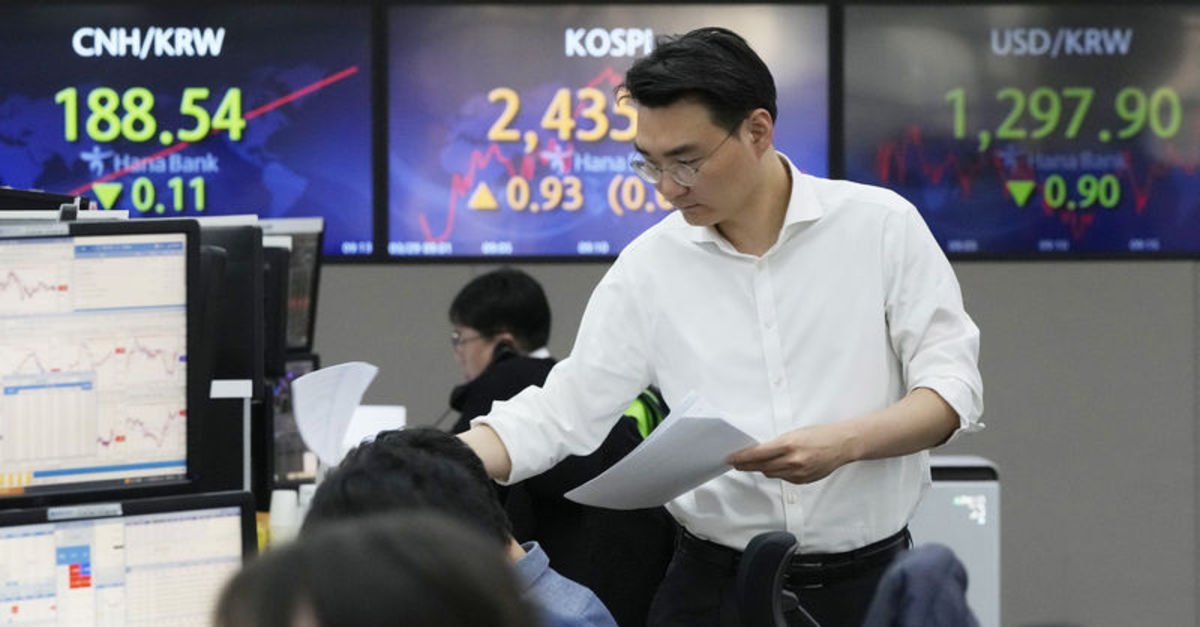 Asya borsalarında Wall Street rallisinden sonra karışık seyir