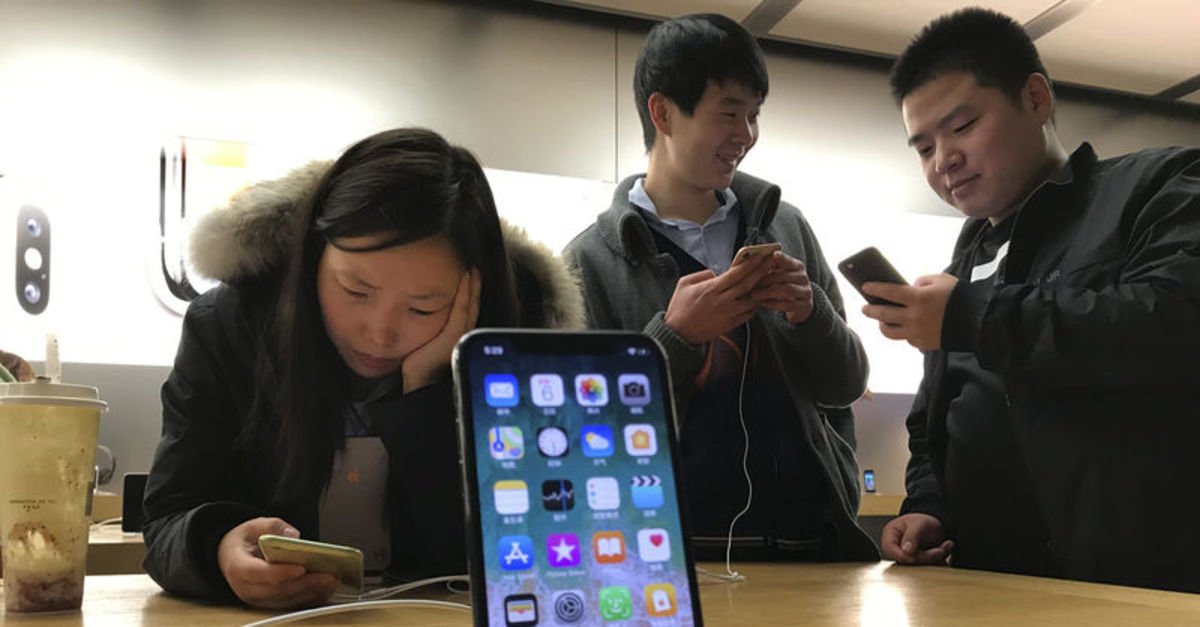Çin’de telefon satışlarında çift haneli büyüme