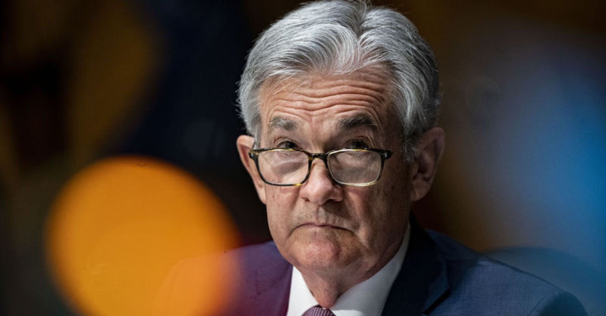 Powell’dan arka arda iki faiz artışı sinyali