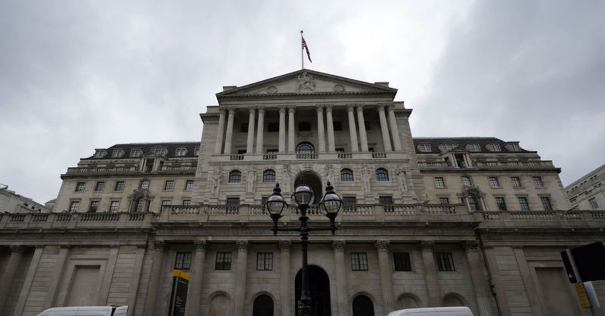İngiltere’nin büyük bankaları gerilim testini geçti