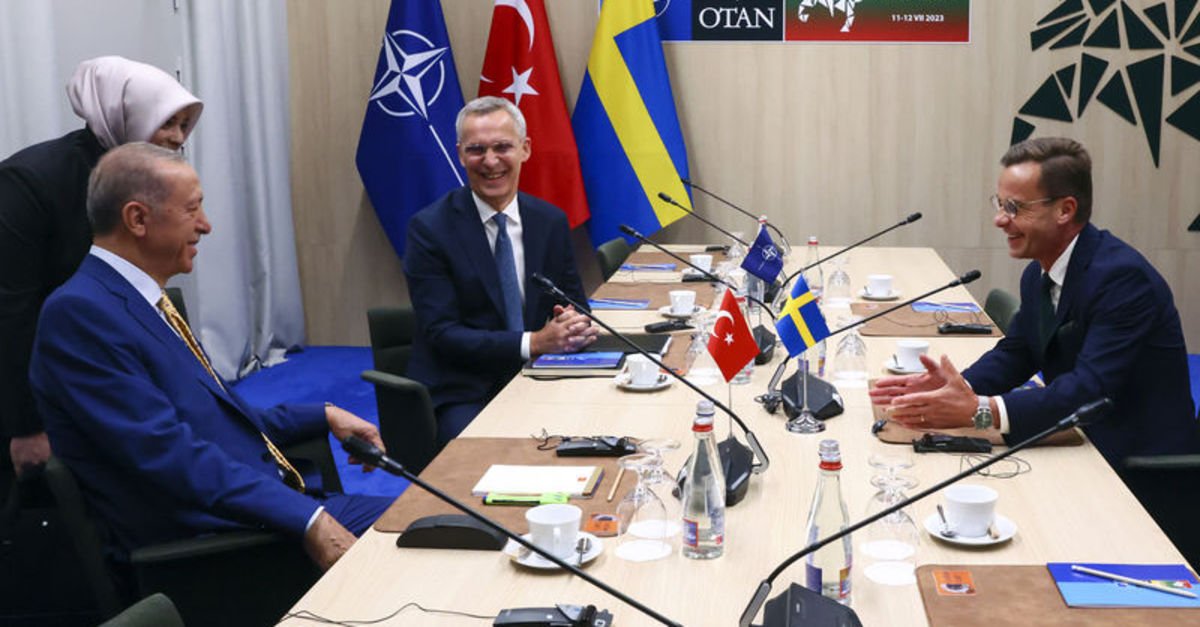 Türkiye’den İsveç’in NATO üyeliğine yeşil ışık